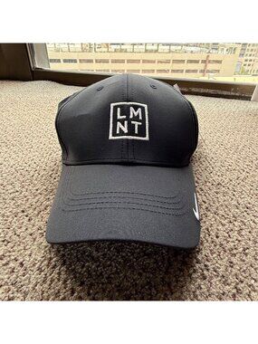 NWT Nike LMNT Legacy 91 'Stay Salty' Black Velcro Adjustable Hat